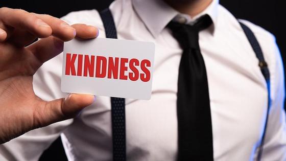 Как стать добрее к людям и себе эффективные советы NUR.KZ