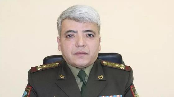 Ермек Момбаев Ермек Момбаев