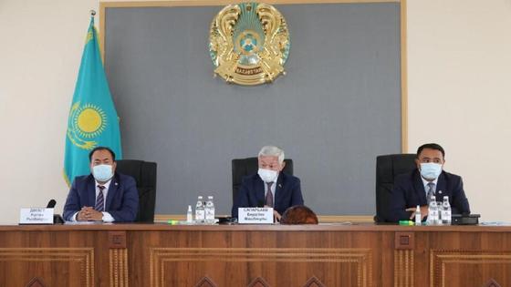 Жиналыс Жиналыс