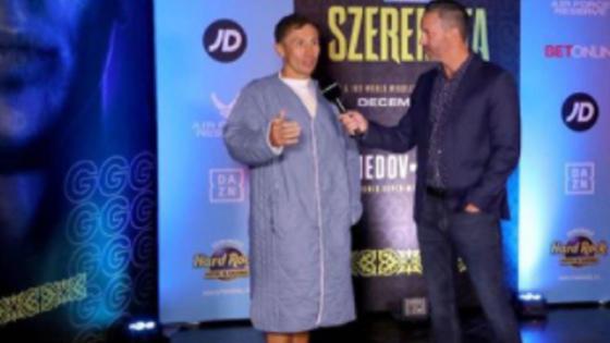 Геннадий Головкин в чапане Геннадий Головкин в чапане