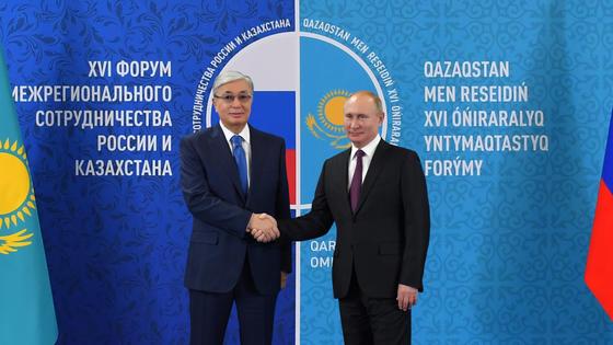 Касым-Жомарт Токаев и Владимир Путин Касым-Жомарт Токаев и Владимир Путин
