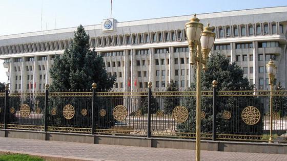 Здание Жогорку Кенеша Здание Жогорку Кенеша