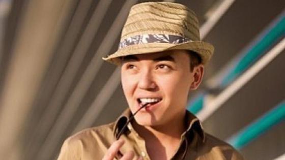 Алмас Кишкенбаев Алмас Кишкенбаев