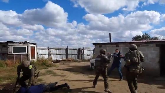 Нацгвардия проводит задержание Нацгвардия проводит задержание