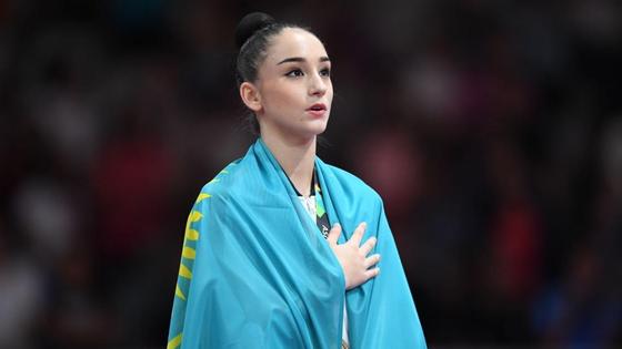 Гимнастка Алина Адилханова Гимнастка Алина Адилханова