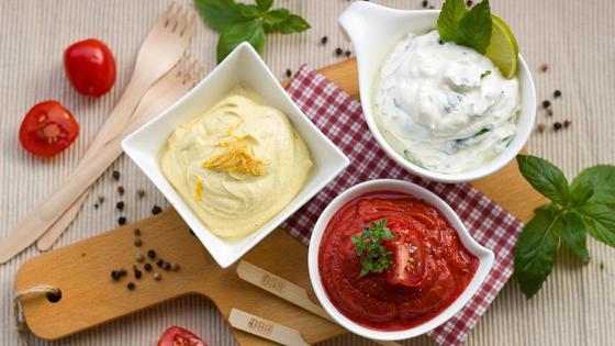соус из помидор для шашлыка с зеленью. Смотреть фото соус из помидор для шашлыка с зеленью. Смотреть картинку соус из помидор для шашлыка с зеленью. Картинка про соус из помидор для шашлыка с зеленью. Фото соус из помидор для шашлыка с зеленью