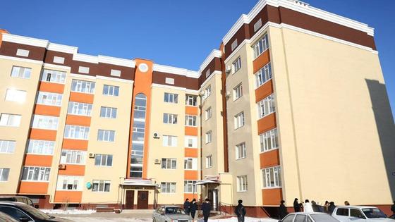 Многоэтажный дом в Актобе Многоэтажный дом в Актобе