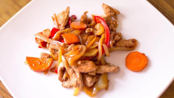 Мясо по-тайски Мясо по-тайски