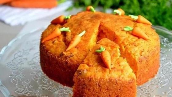 Испеченный морковный пирог Испеченный морковный пирог