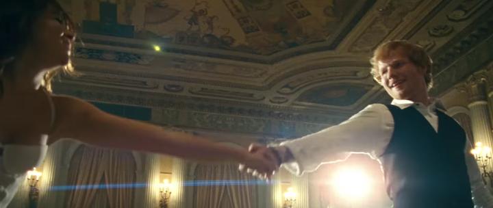 Кадр из клипа «Thinking Out Loud» Кадр из клипа «Thinking Out Loud»