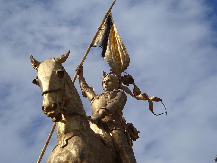 Памятник Жанне д'Арк Памятник Жанне д'Арк