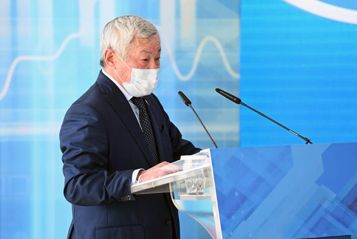 Бердибек Сапарбаев