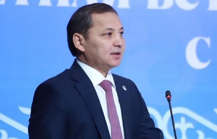 Аким Актау получил выговор Аким Актау получил выговор