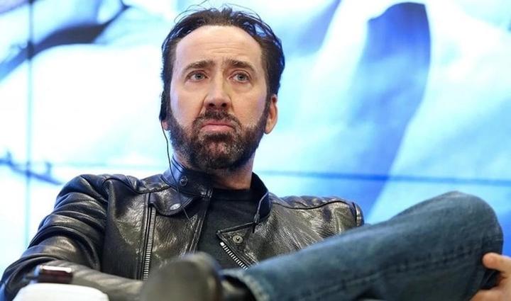 Австралиец "прозрел" после 14часового просмотра фильмов с