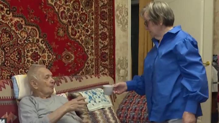Жительница Алматы Тамара Веемеева и супруг