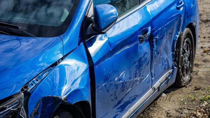 Поврежденный автомобиль
